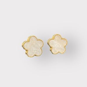Flower earrings